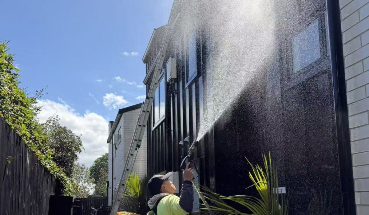 Team House Wash